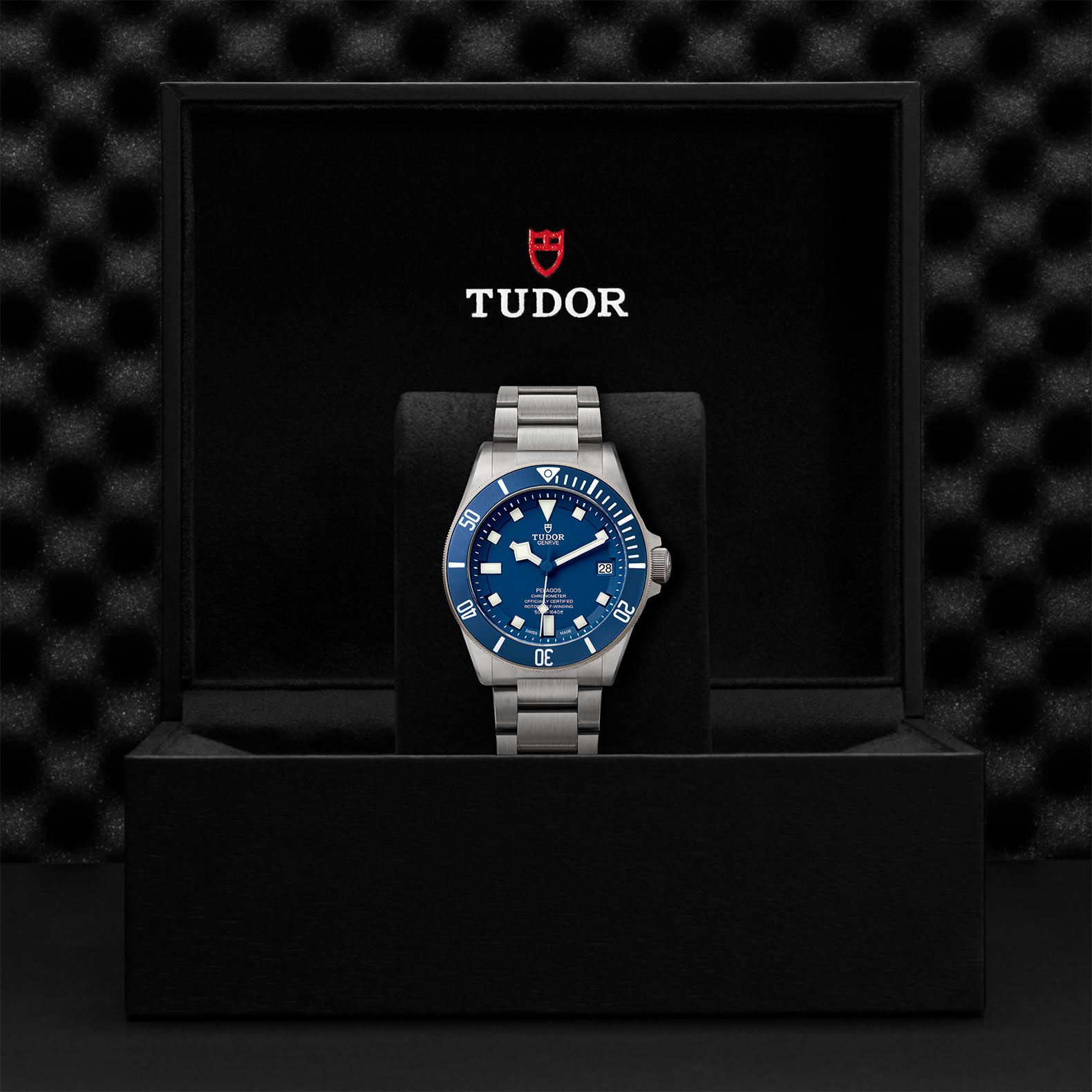 Tudor_M25600tb-0001