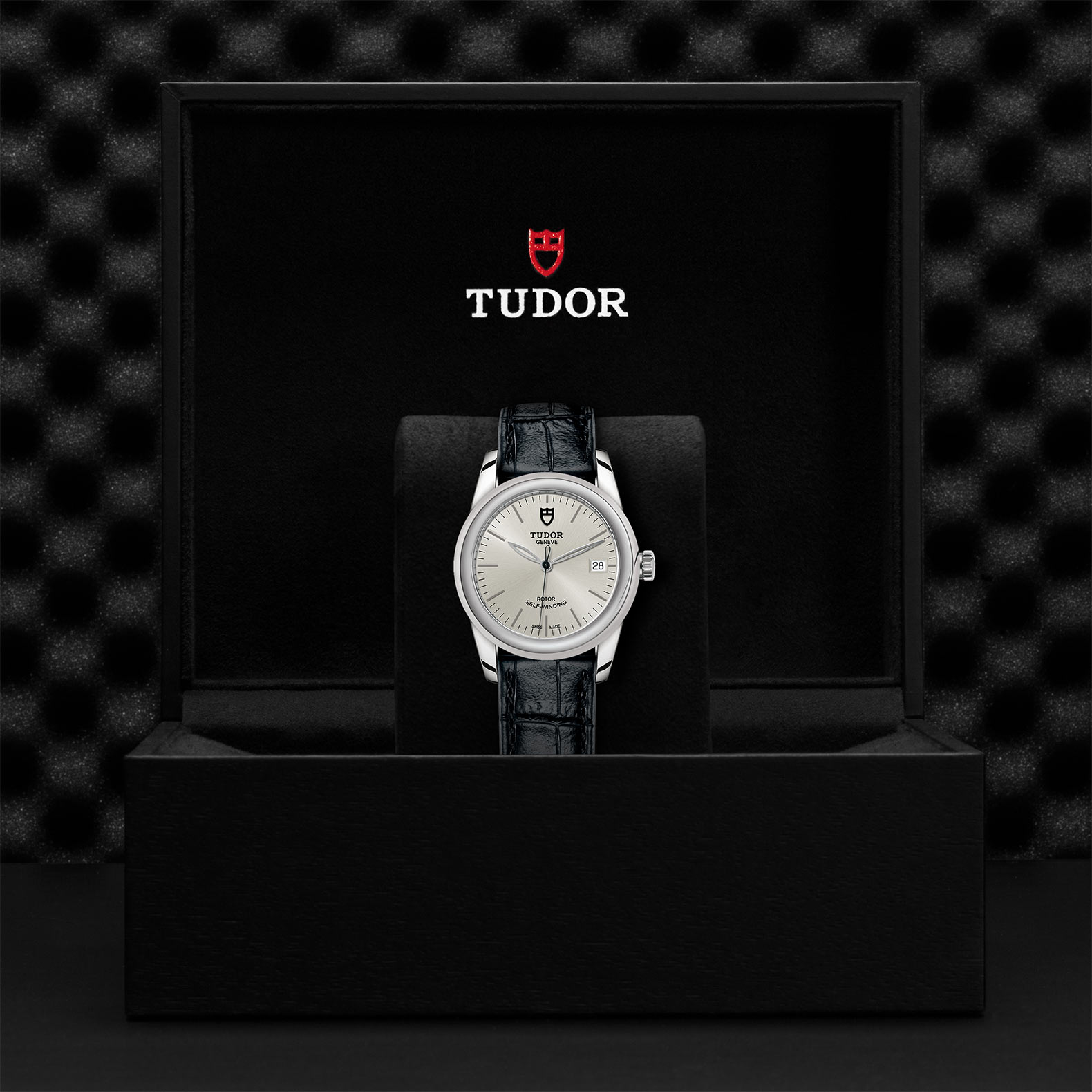 Tudor_M55000-0042